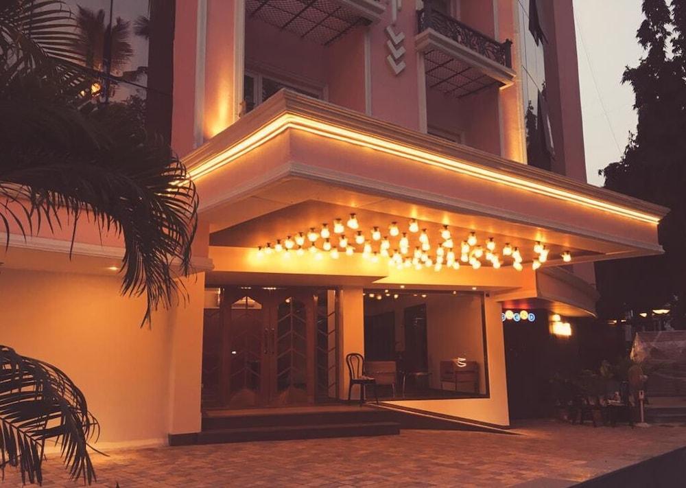 T24 Retro Hotel Bombaim Exterior foto